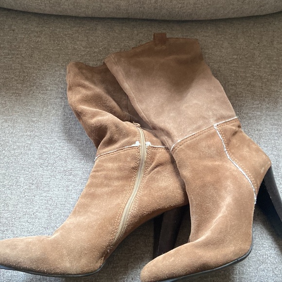 Nine West tan suede boots - Picture 3 of 6
